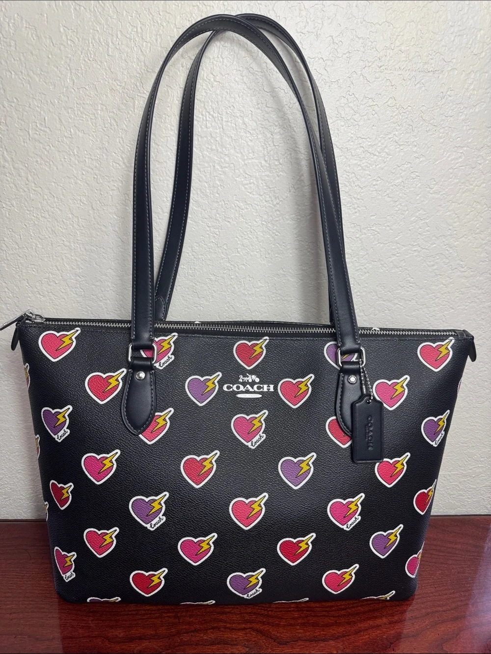 Coach gallery black